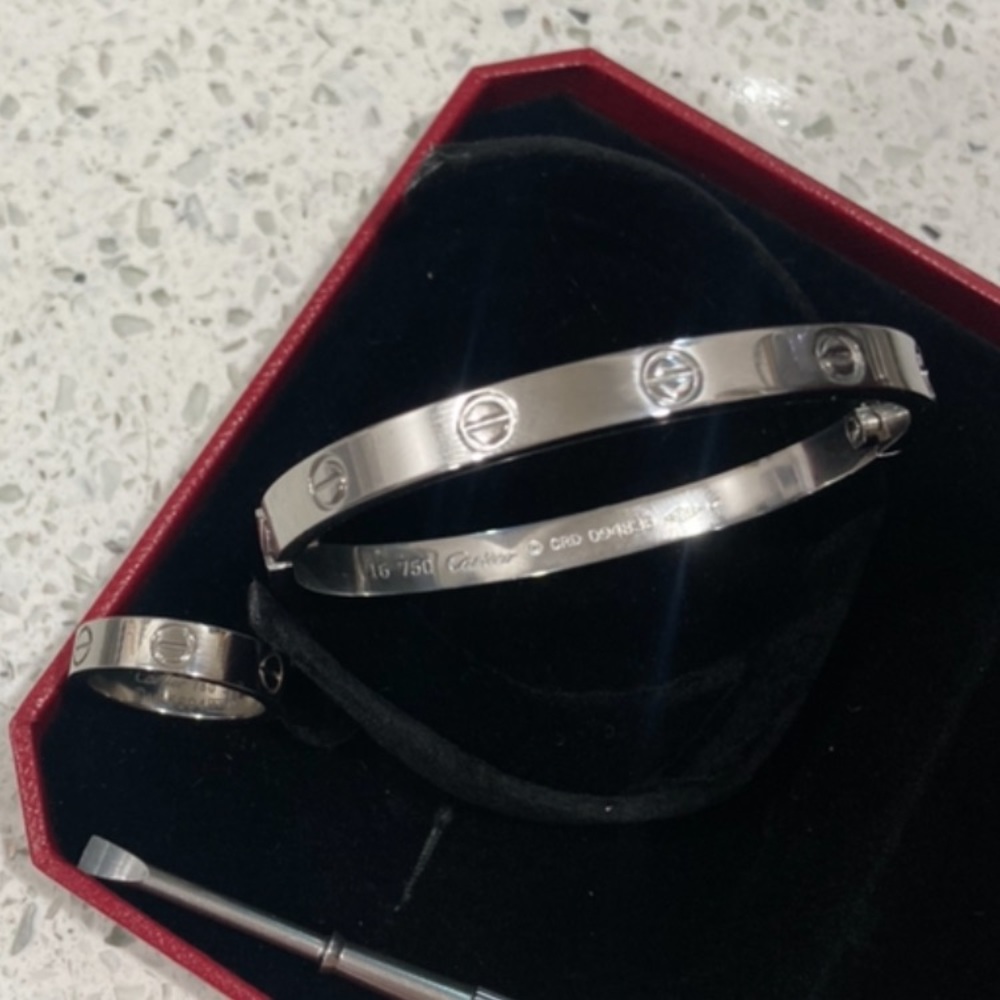 Bracelet on Hold 💍